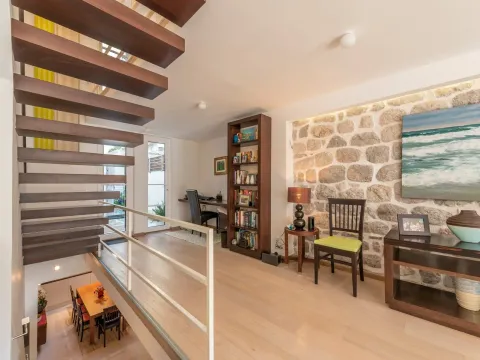 Prodaja, kuća, 232m², Kotor, Crna Gora - image 15