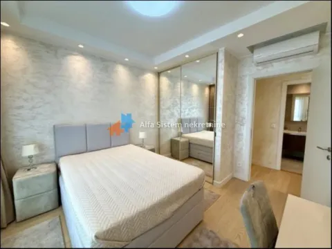 Rent, four bedroom apartment, 122m², Savski Venac, Beograd - image 18