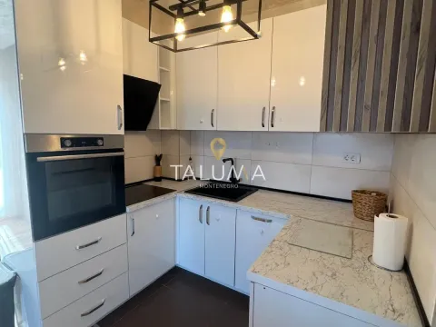 Rent, three bedroom apartment, 100m², Stari Aerodrom, Podgorica - image 6