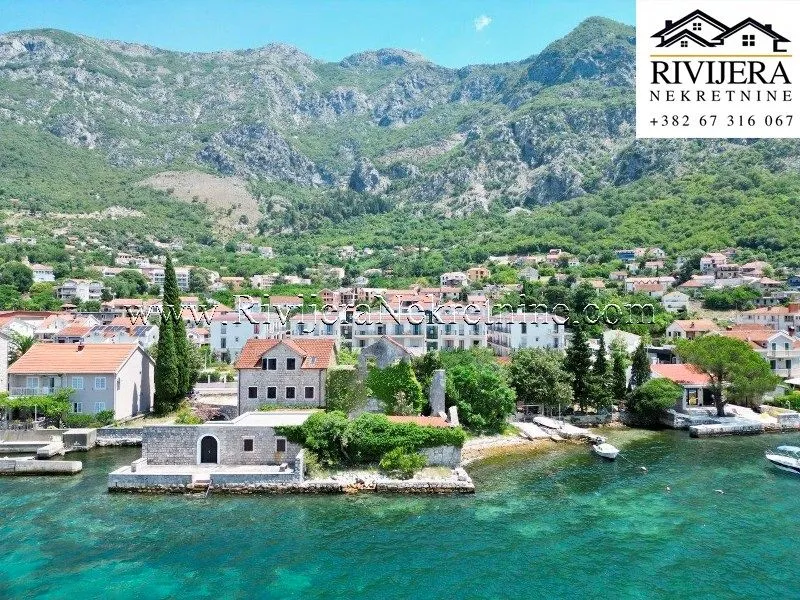 Sale, house, 104m², Risan, Kotor