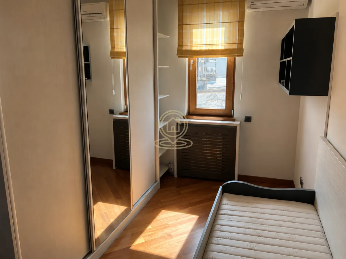 Rent, four bedroom apartment, 119m², Vračar Hram, Vračar Sve Podlokacije