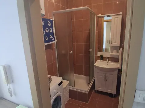 Izdavanje, stan, 36m², Stari Aerodrom, Podgorica - image 3