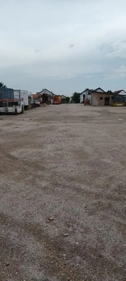 Rent, office space, 1200m², Zemun Ugrinovci, Zemun Sve Podlokacije