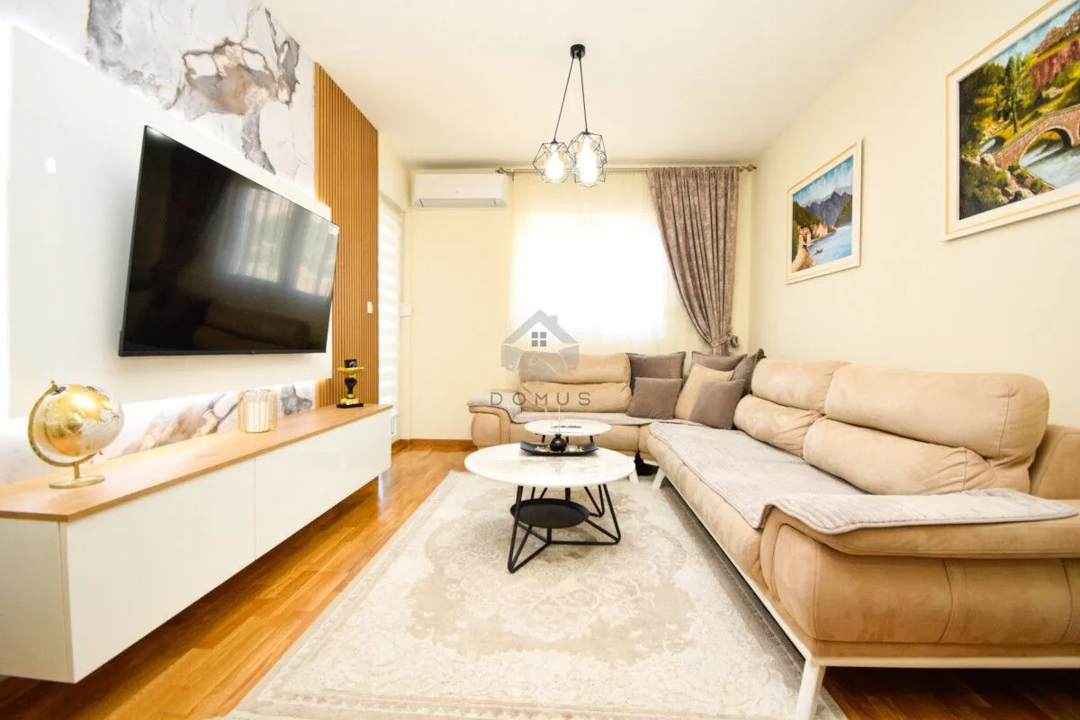 Rent, two bedroom apartment, 60m², City Kej, Podgorica