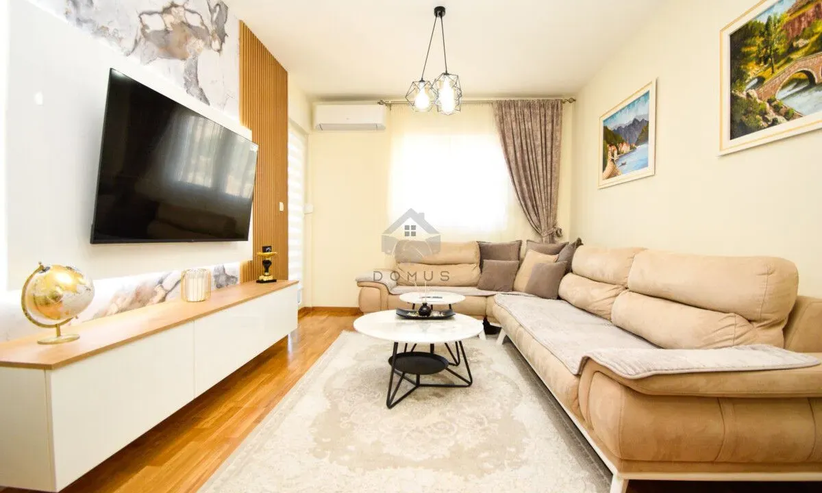 Rent, two bedroom apartment, 60m², City Kej, Podgorica