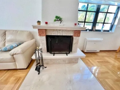 Rent, house, 400m², Markovići, Budva - image 2