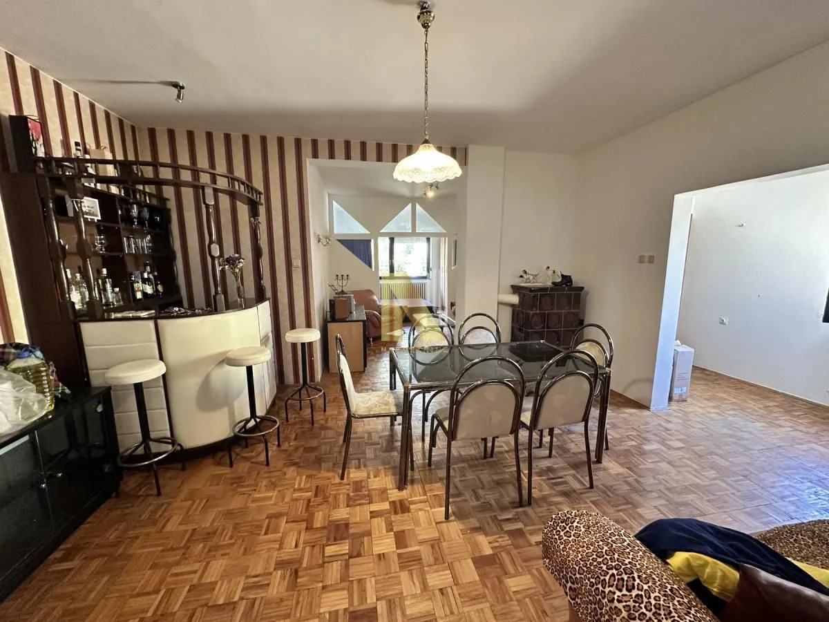 Prodaja, kuća, 366m², Sajmište, Novi Sad