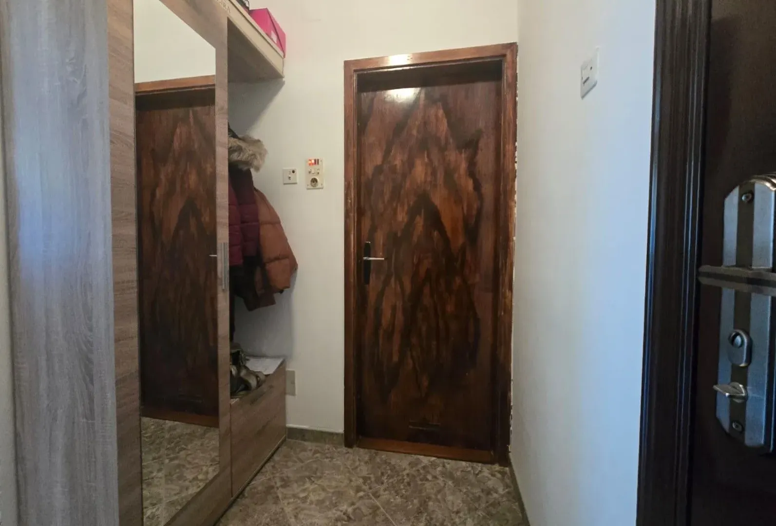 Prodaja, jednosoban stan, 35m², Škaljari, Kotor