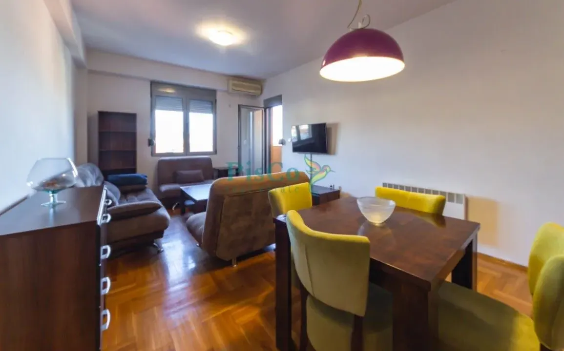 Izdavanje, jednosoban stan, 51m², Stari Aerodrom, Podgorica