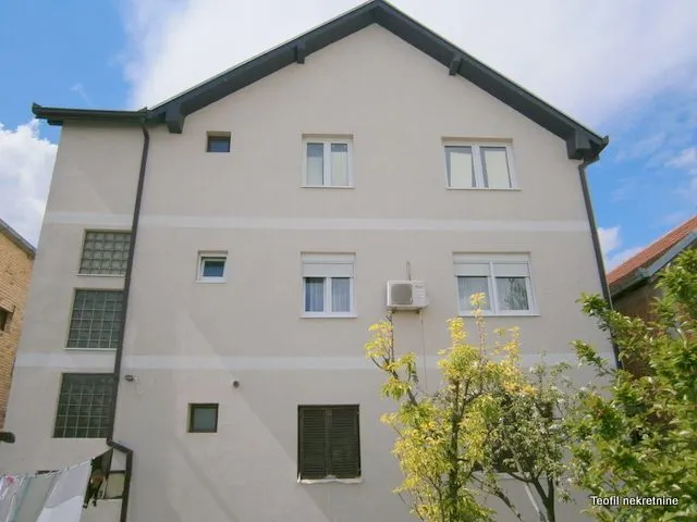 Prodaja, kuća, 340m², Nova Pazova, Stara Pazova