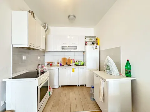 Izdavanje, jednosoban stan, 48m², Stari Aerodrom, Podgorica - image 5