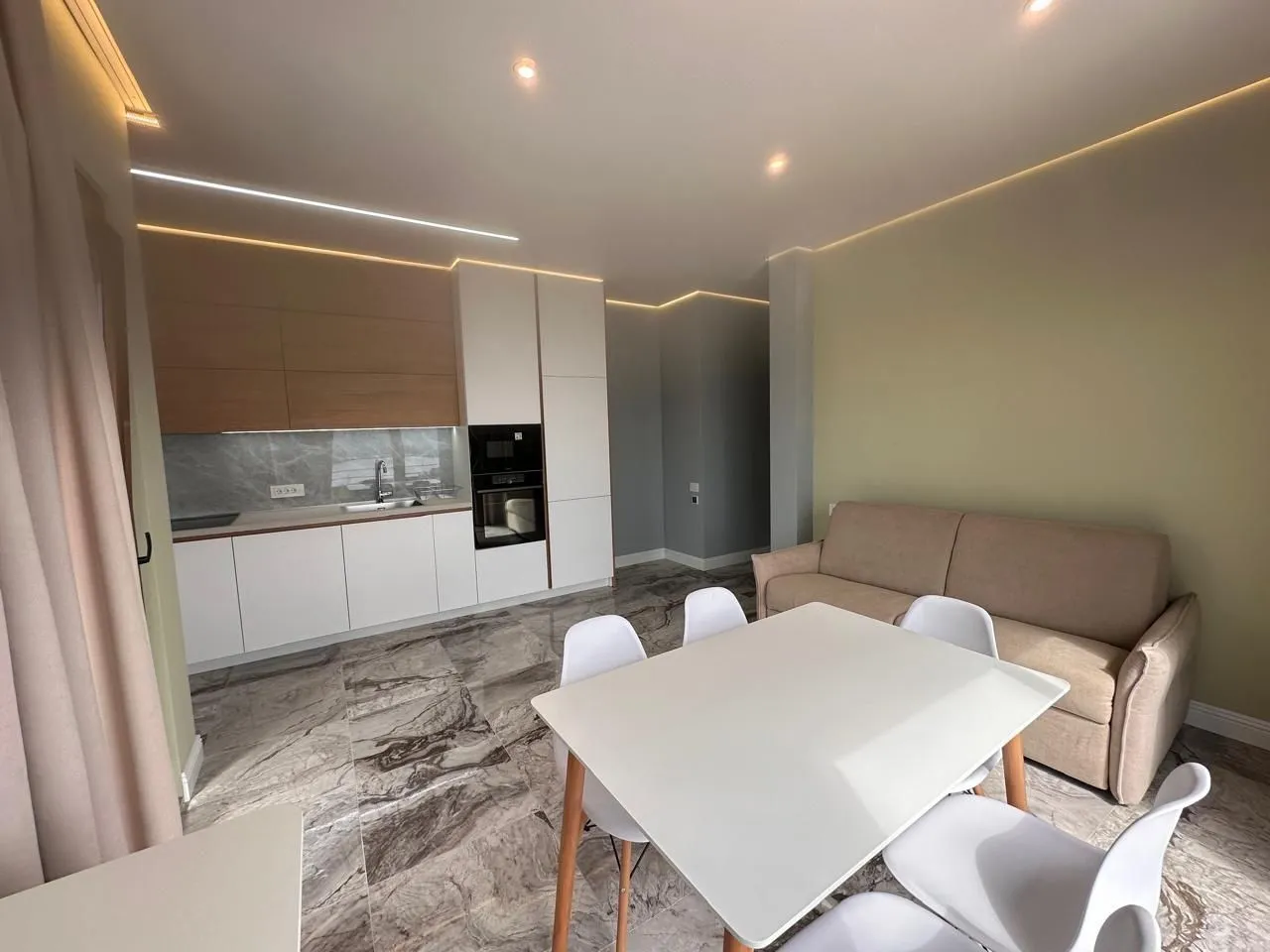 Rent, two bedroom apartment, 68m², Kava, Tivat