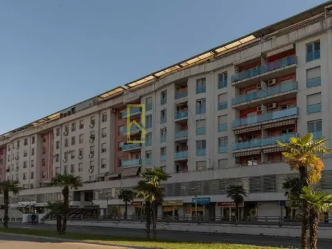 Prodaja, dvosoban stan, 71m², Preko Morače, Podgorica