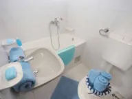 Izdavanje, jednosoban stan, 20m², Budva, Crna Gora - image 10