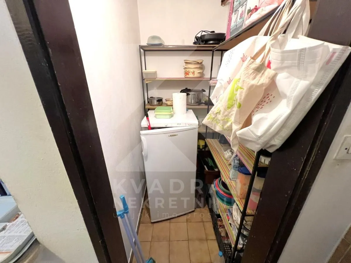 Prodaja, kuća, 159m², Malo Brdo, Podgorica