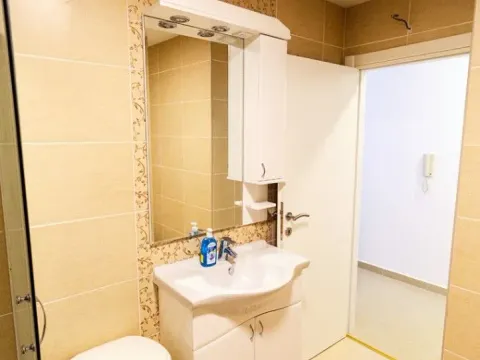 Izdavanje, garsonjera, 32m², Mainski Put, Budva - image 10