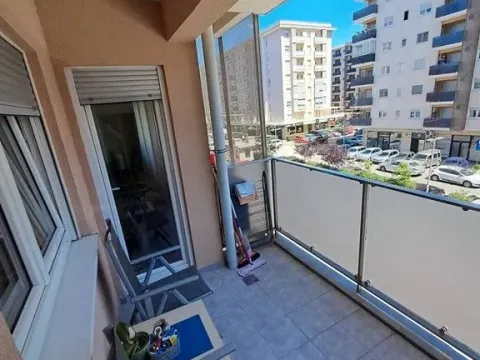 Sale, two bedroom apartment, 73m², City Kvart, Podgorica - image 9