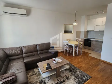 Prodaja, jednosoban stan, 43m², City Kvart, Podgorica - image 17