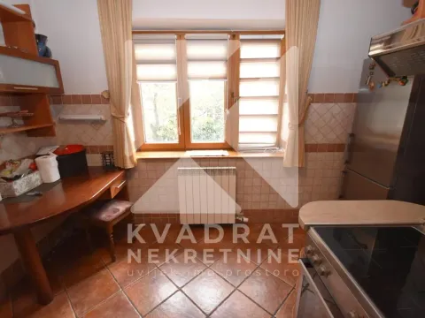 Izdavanje, kuća, 300m², Ibričevina, Podgorica - image 7