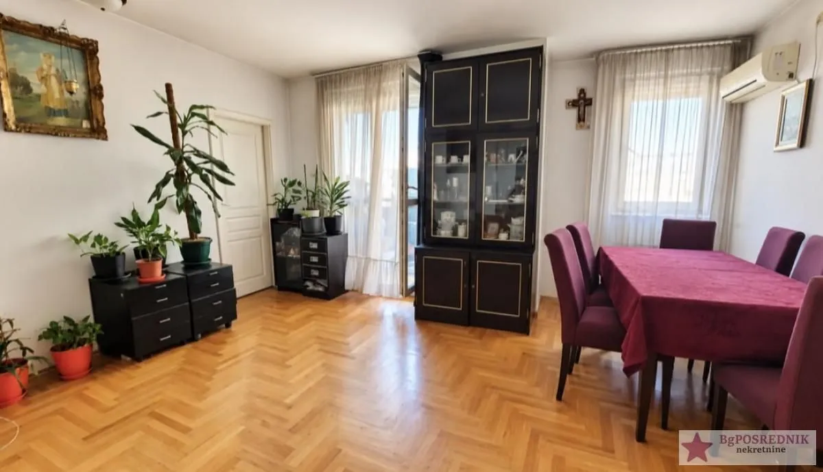 Prodaja, četvorosoban stan, 81m², Botanička Bašta, Palilula Sve Podlokacije