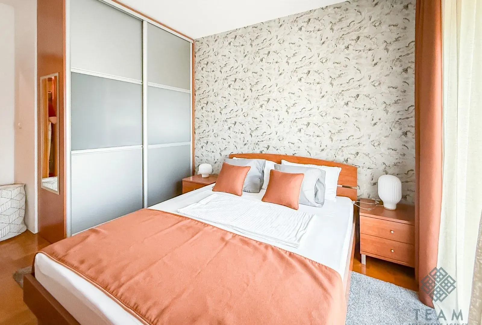 Izdavanje, dvosoban stan, 78m², Preko Morače, Podgorica