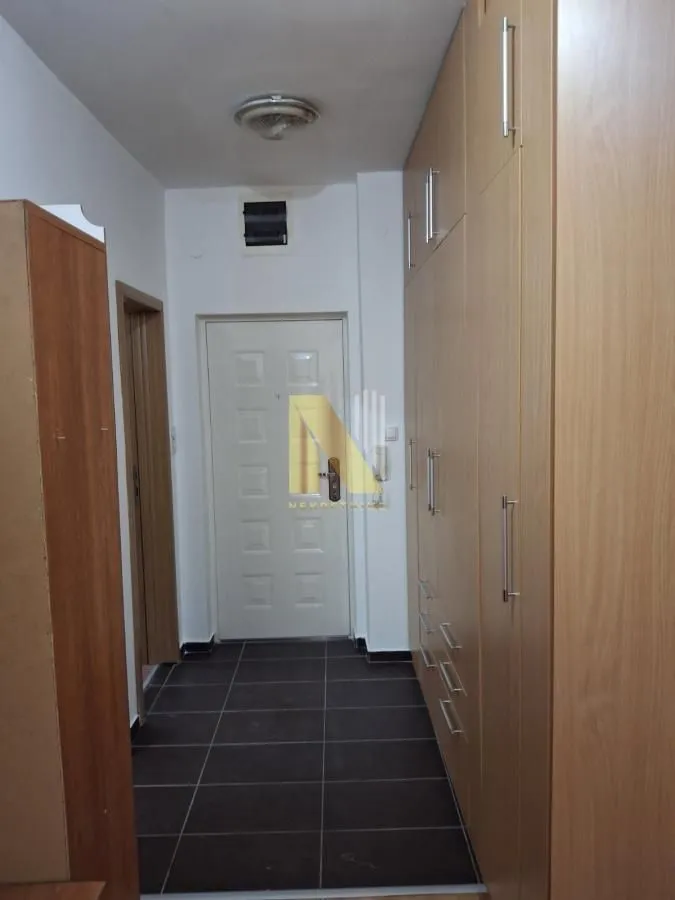Izdavanje, dvosoban stan, 43m², Novo naselje, Novi Sad