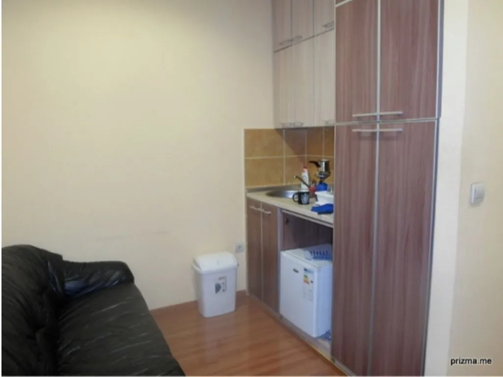 Rent, office space, 42m², Centar, Podgorica