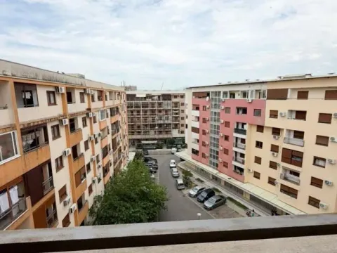 Prodaja, stan, 39m², Stari Aerodrom, Podgorica - image 7