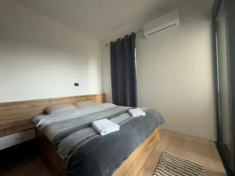 Izdavanje, garsonjera, 40m², Soho City, Bar - image 7