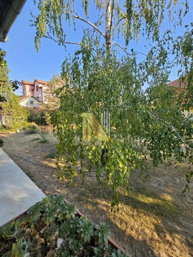 Prodaja, kuća, 331m², Veternik, Novi Sad Sve Podlokacije