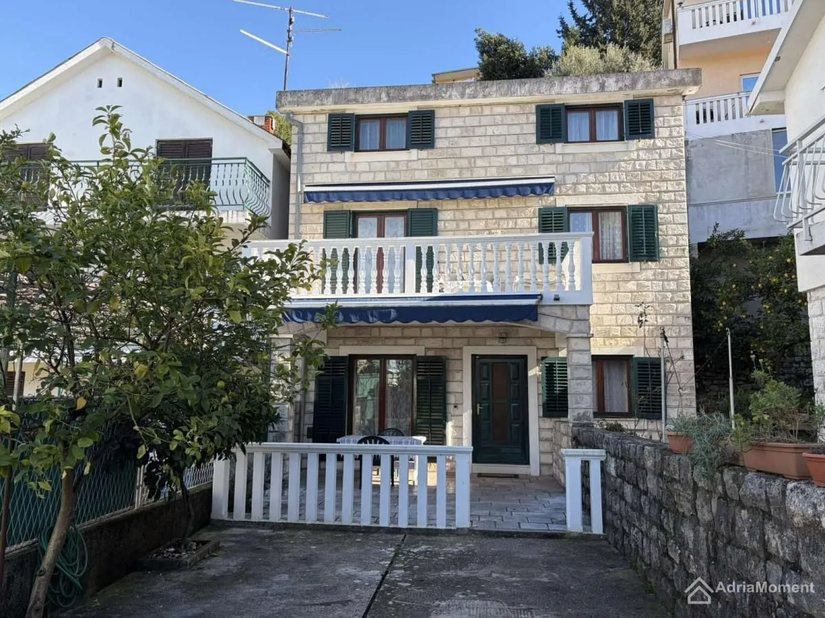 Sale, house, 150m², Zelenika, Herceg Novi