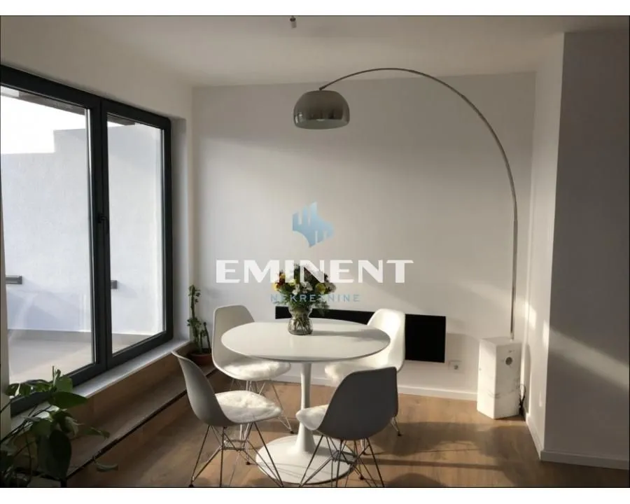 Rent, two bedroom apartment, 43m², Stari Grad, Beograd