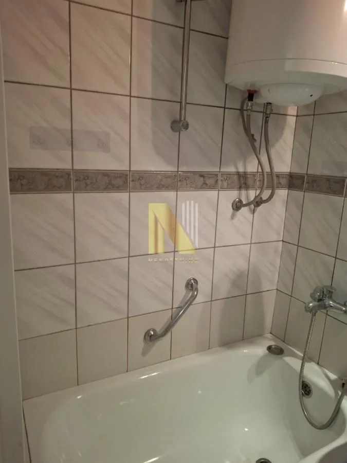 Prodaja, dvosoban stan, 49m², Bajnat, Subotica
