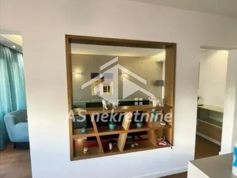 Izdavanje, trosoban stan, 82m², Novi Beograd Sve Podlokacije, Beograd - image 4