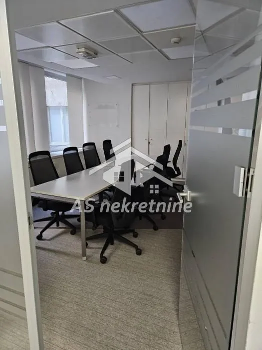 Rent, office space, 300m², Stari Grad, Beograd