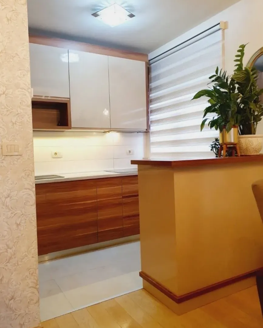 Izdavanje, trosoban stan, 100m², City Kvart, Podgorica
