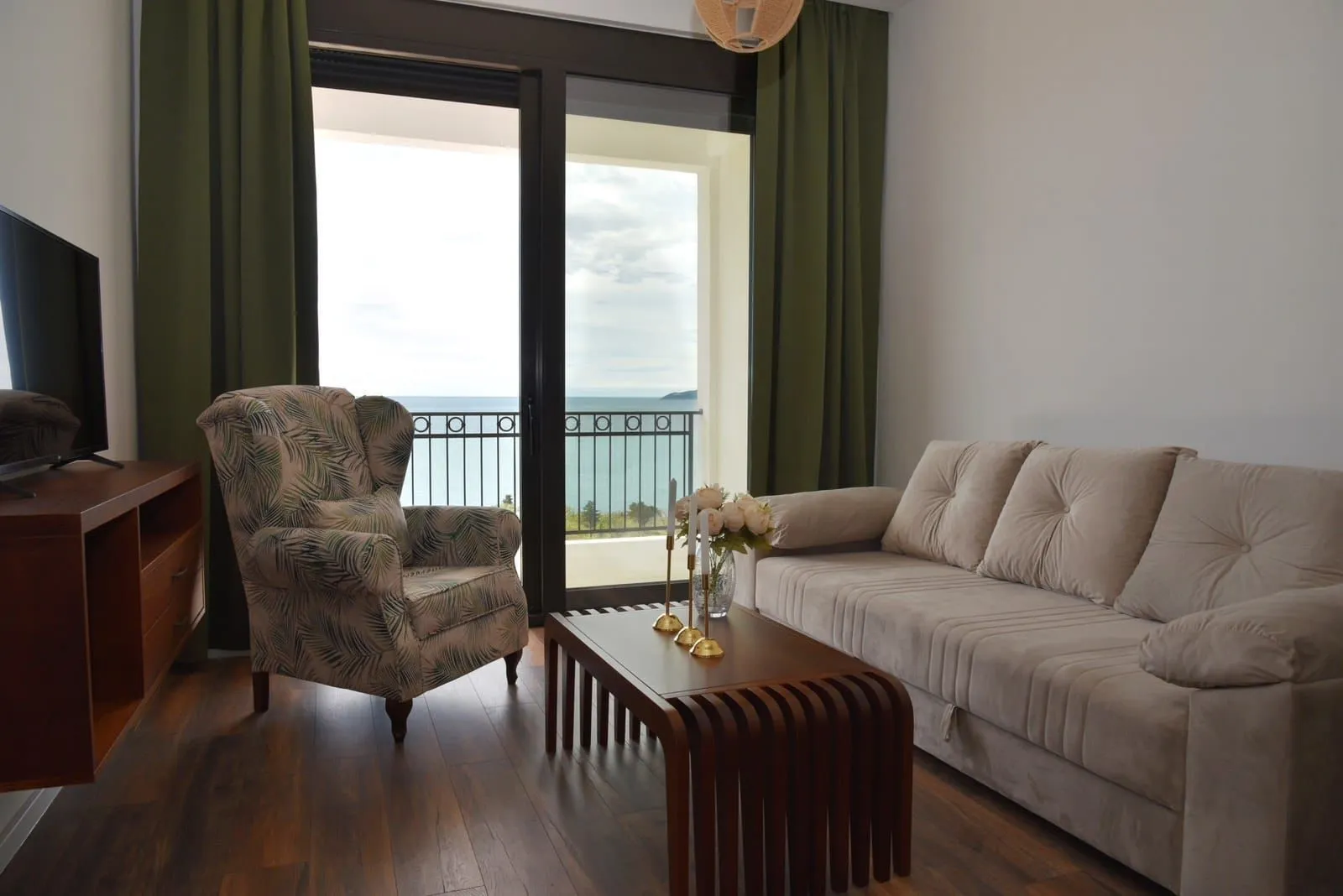 Sale, one bedroom apartment, 55m², Reževići, Budva