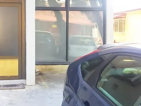 Izdavanje, poslovni prostor, 52m², Pobrežje, Podgorica - image 3