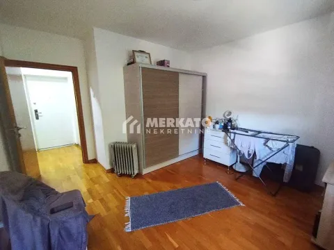 Sale, four bedroom apartment, 109m², Mala Amerika, Zrenjanin - image 13