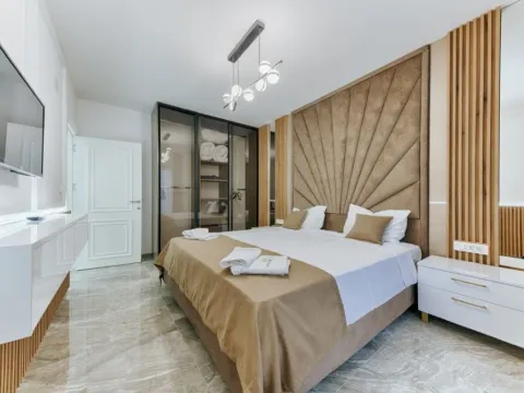 Izdavanje, kuća, 166m², Dobre Vode, Bar - image 6