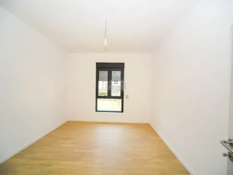 Rent, one bedroom apartment, 45m², Tološi, Podgorica - image 5