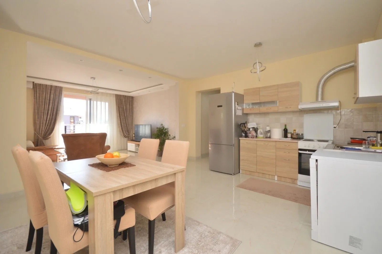 Prodaja, trosoban stan, 84m², Tivat, Crna Gora