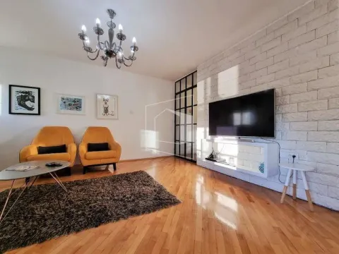 Rent, apartment, 105m², Blok 5, Podgorica - image 4