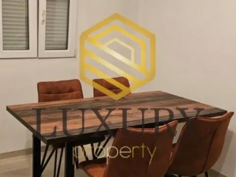 Izdavanje, kuća, 140m², Cijevna, Podgorica - image 8