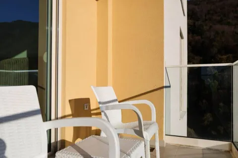Rent, one bedroom apartment, 57m², Bečići, Budva - image 8