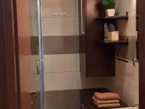 Izdavanje, jednosoban stan, 53m², City Kvart, Podgorica - image 7