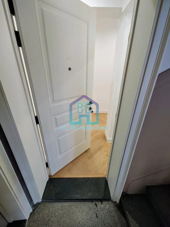 Prodaja, trosoban stan, 85m², Stari grad, Novi Sad