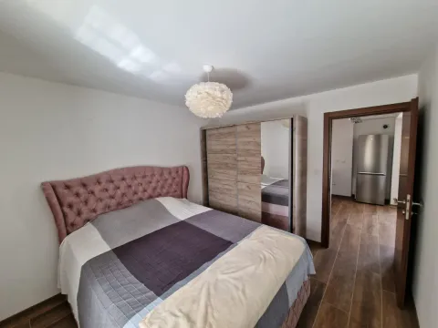 Prodaja, dvosoban stan, 76m², Prčanj, Kotor - image 4