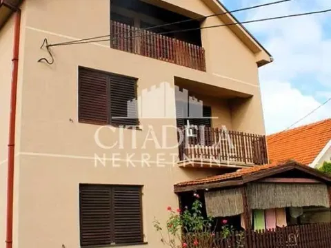  House for Sale, 188m2, Meljak, Barajevo, Beograd