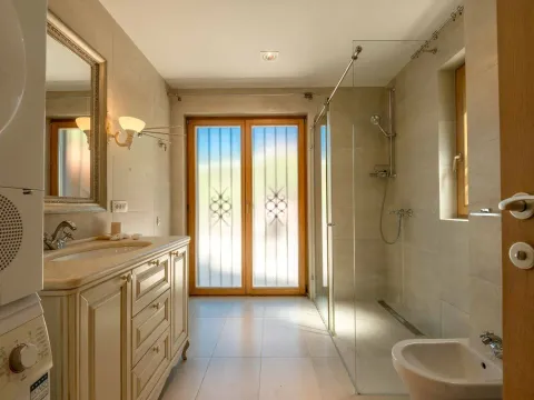 Prodaja, kuća, 317m², Budva, Crna Gora - image 27